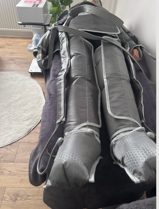 Pressotherapy session